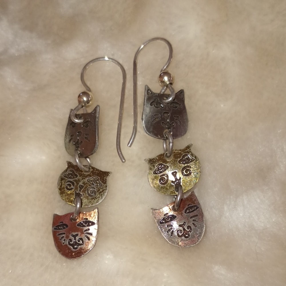 Cat Face Dangle Earrings